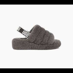 NWOT Ugg Grey Fluff Slides